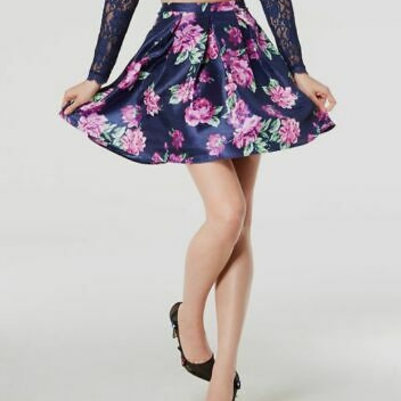 Sequin Hearts Dresses & Skirts - NWT Macy's sequin hearts floral skirt